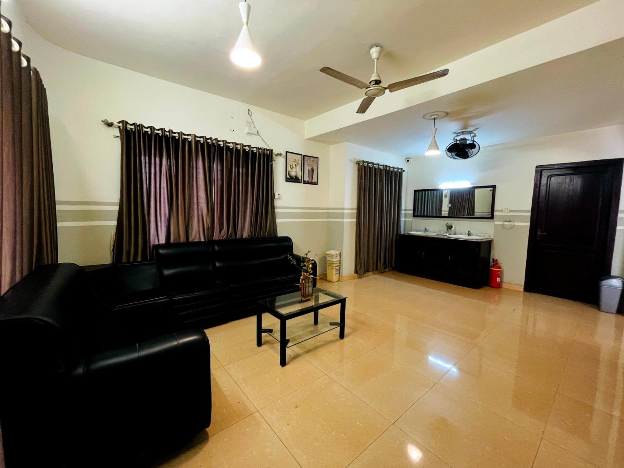 Orkuz Residency Kochi Exterior foto